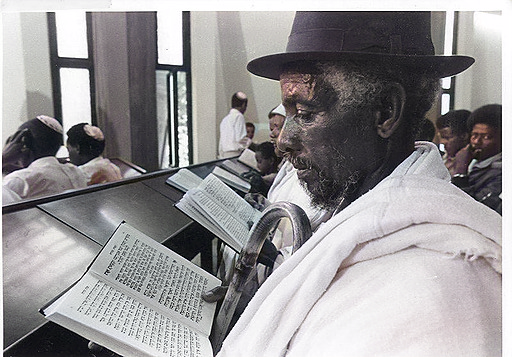 A man praying - the Koret center for Jewish civilization
